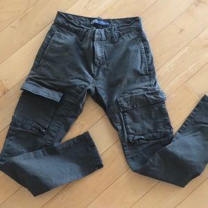 COPY - Men’s Zara cargo slim fit pant size 29